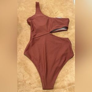NWT, Women's One Piece Ribbed Cut Out Side One Shoulder Swimsuit, M